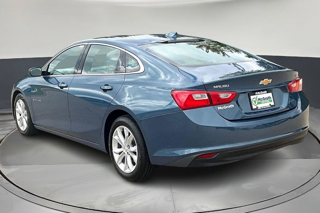 2024 Chevrolet Malibu 1LT photo 4