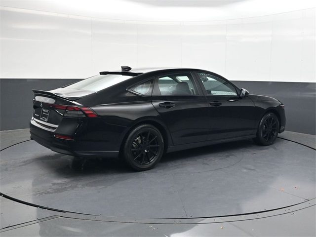 2023 Honda Accord LX photo 3