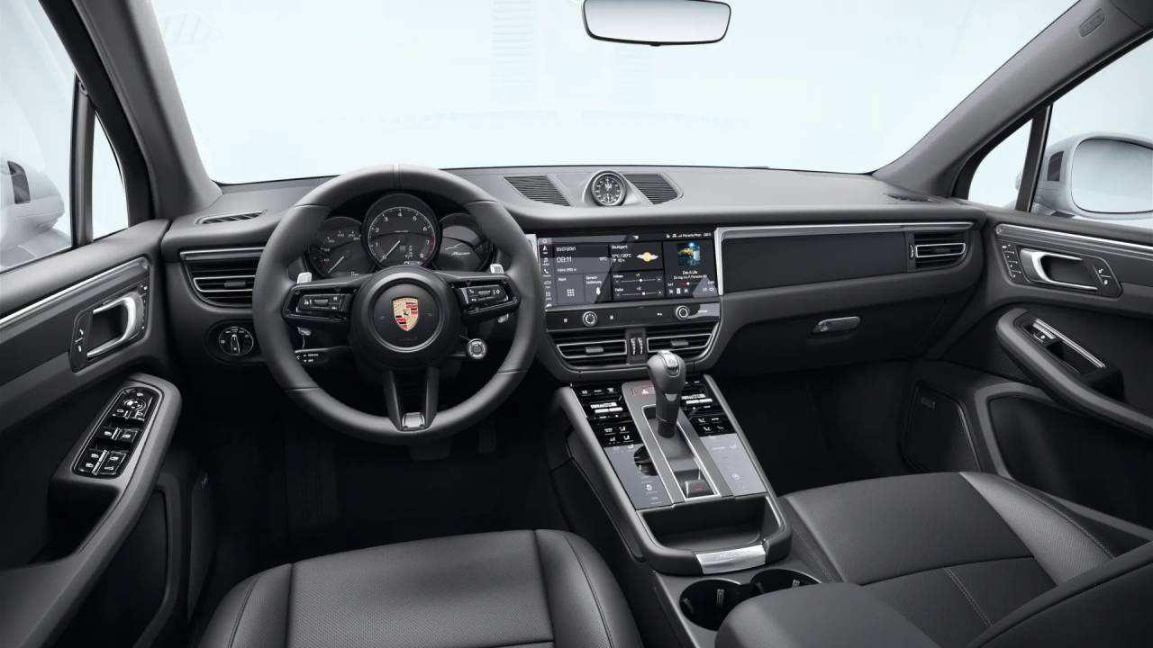 2026 Porsche Macan Base photo 10