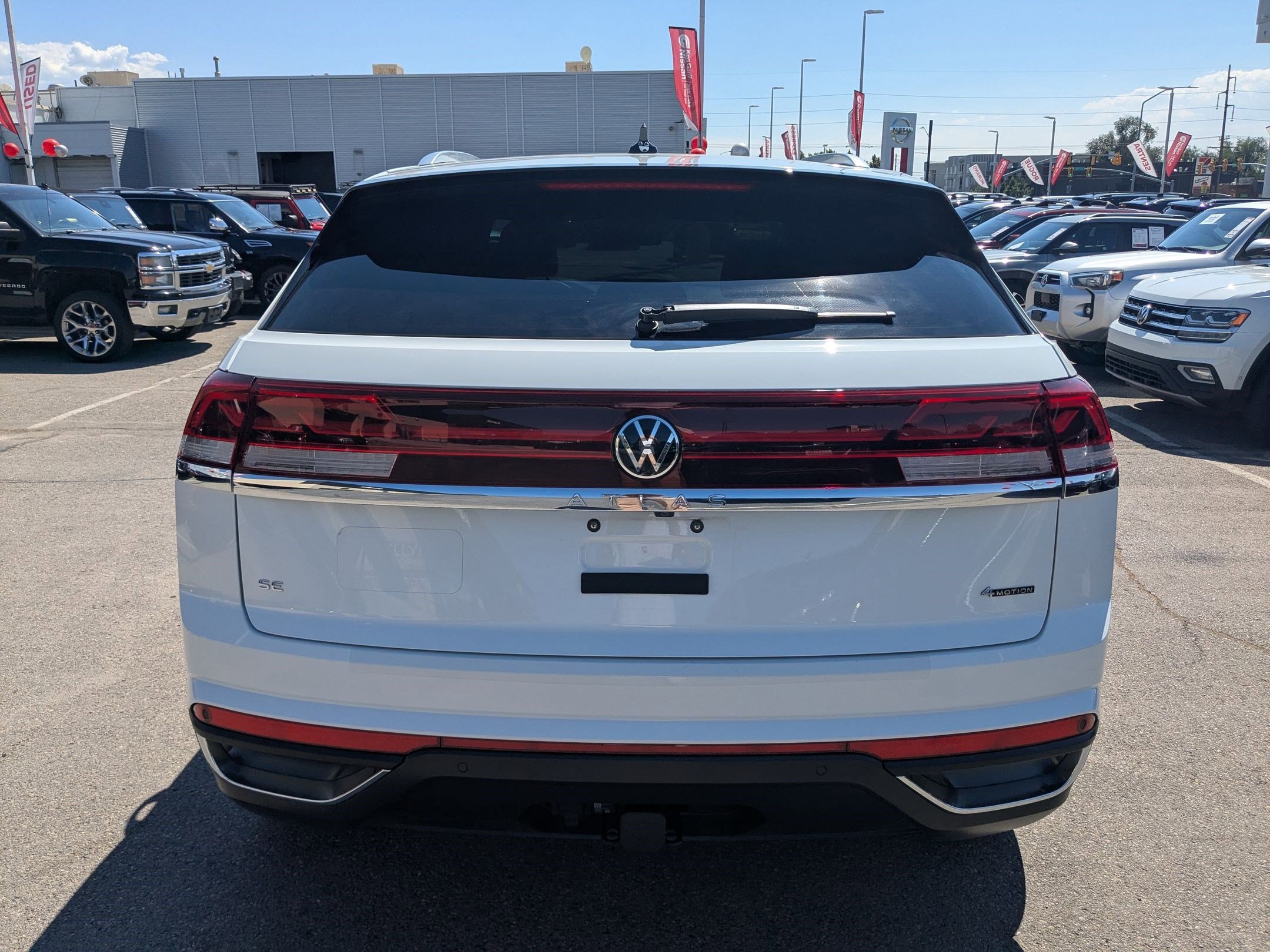 2024 Volkswagen Atlas Cross Sport SE Technology photo 4