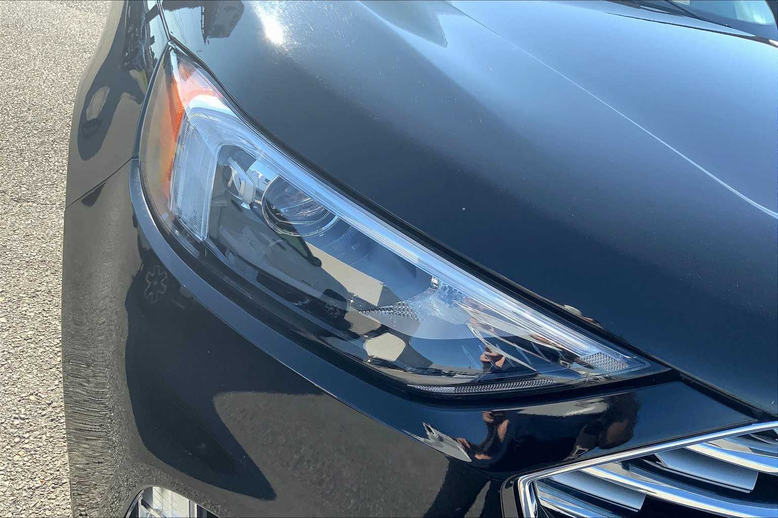 2024 Ford Edge Titanium photo 26