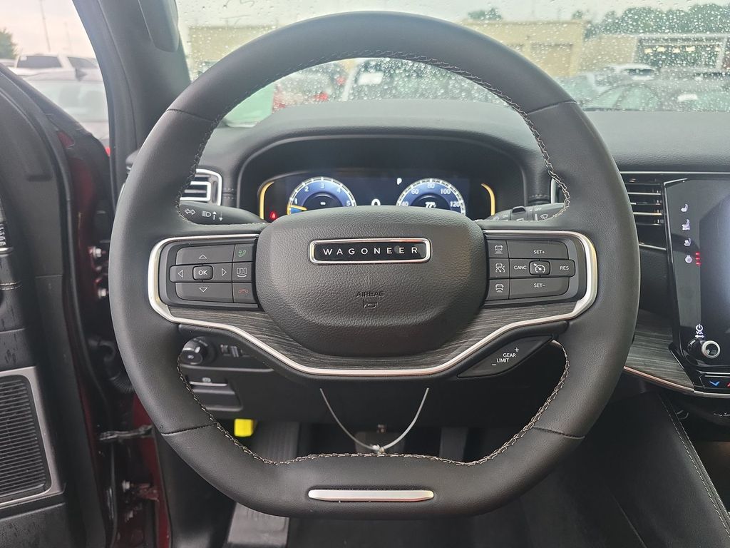 2024 Jeep Wagoneer L Series II photo 4