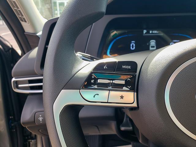 2025 Hyundai Elantra SE photo 17