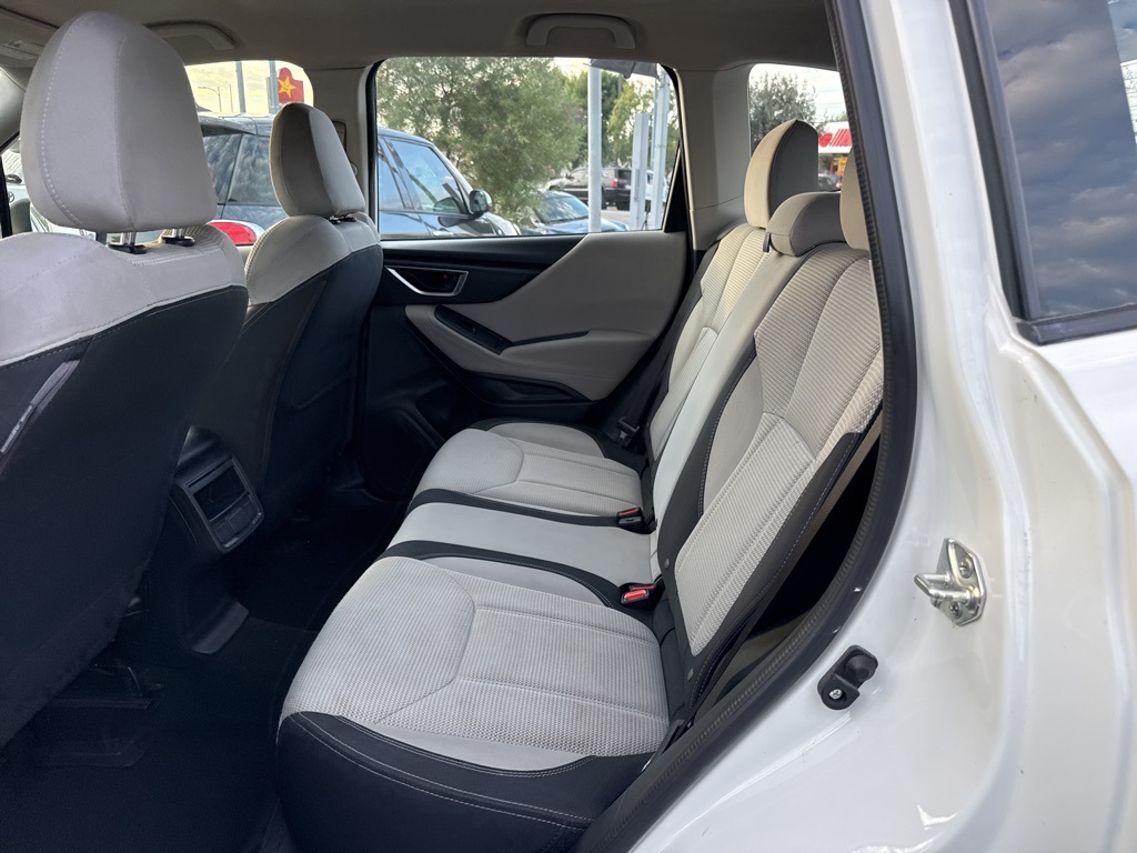 2022 Subaru Forester Base photo 13