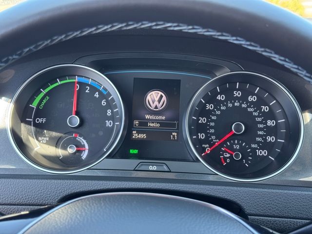 2019 Volkswagen e-Golf SE photo 8