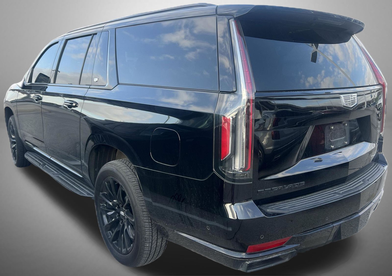 2024 Cadillac Escalade ESV Sport Platinum photo 2