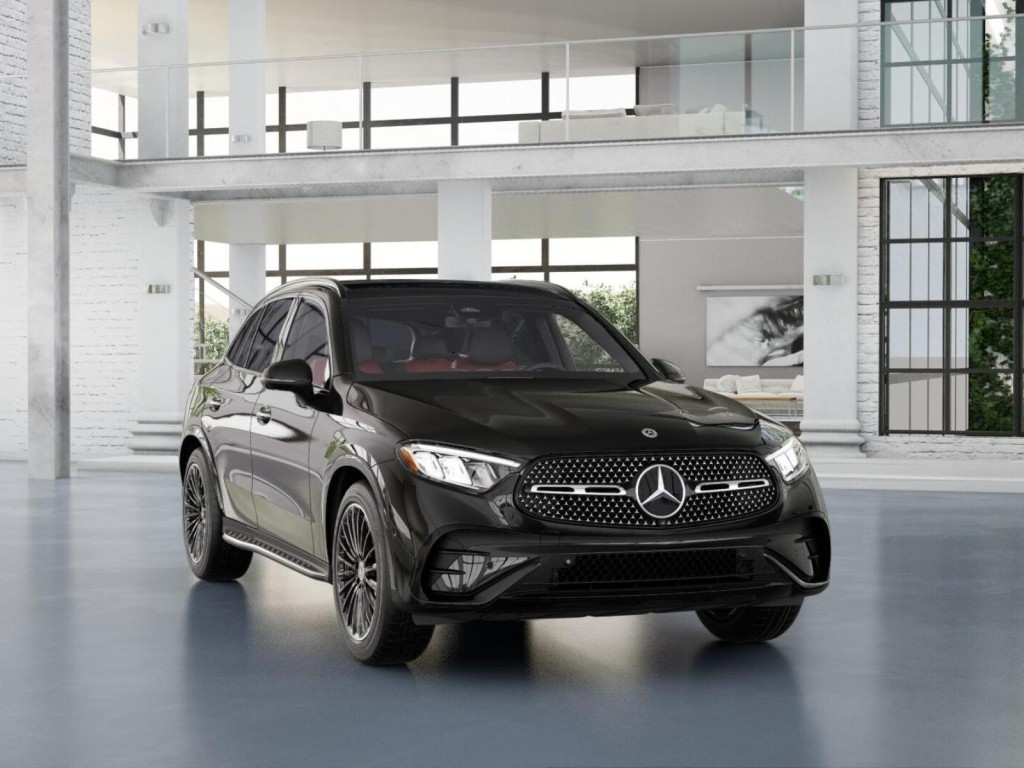 2026 Mercedes Benz GLC 300 photo 8