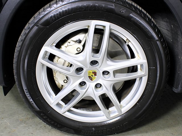 2014 Porsche Cayenne S photo 10