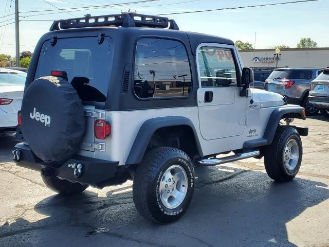 2004 Jeep Wrangler Sport photo 3