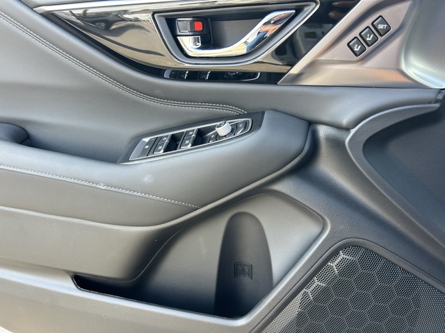 2025 Subaru Outback Touring XT photo 13