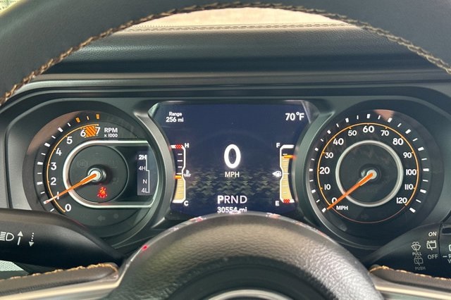 2024 Jeep Wrangler Sahara photo 23