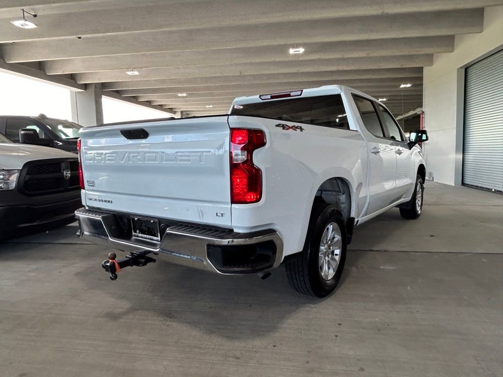 2022 Chevrolet Silverado 1500 LT photo 4