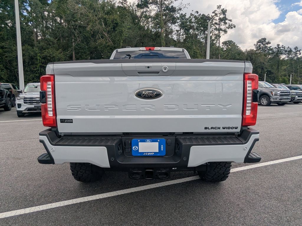 2025 Ford F-250 photo 4