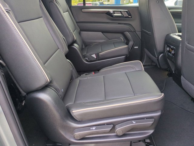 2026 Chevrolet Suburban Premier photo 22