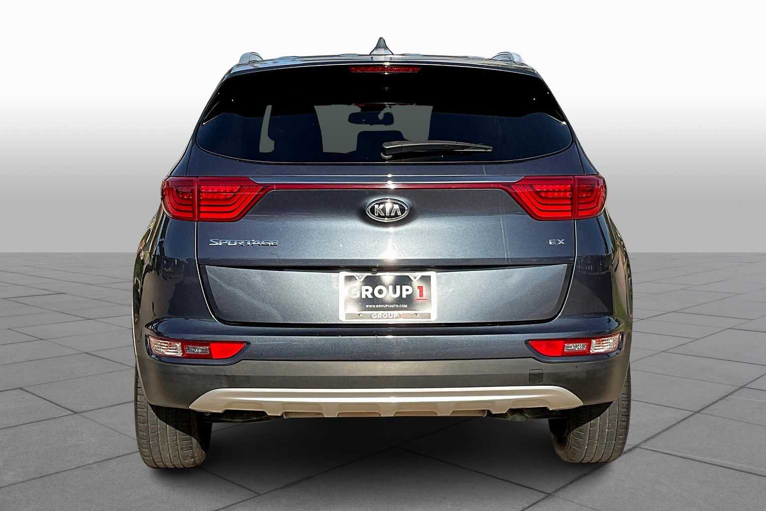 2019 Kia Sportage EX photo 4