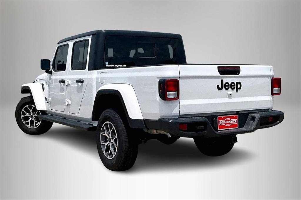 2025 Jeep Gladiator Sport S photo 3