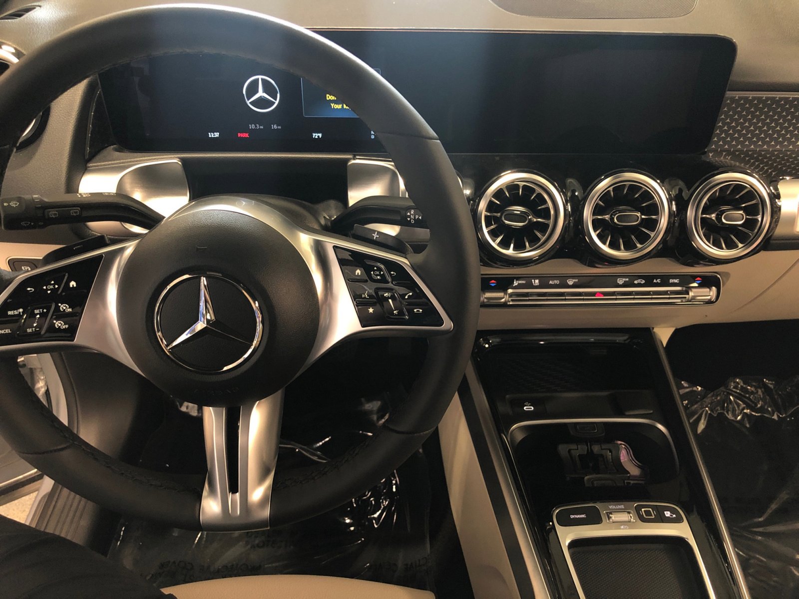 2025 Mercedes Benz GLB 250 4MATIC photo 10