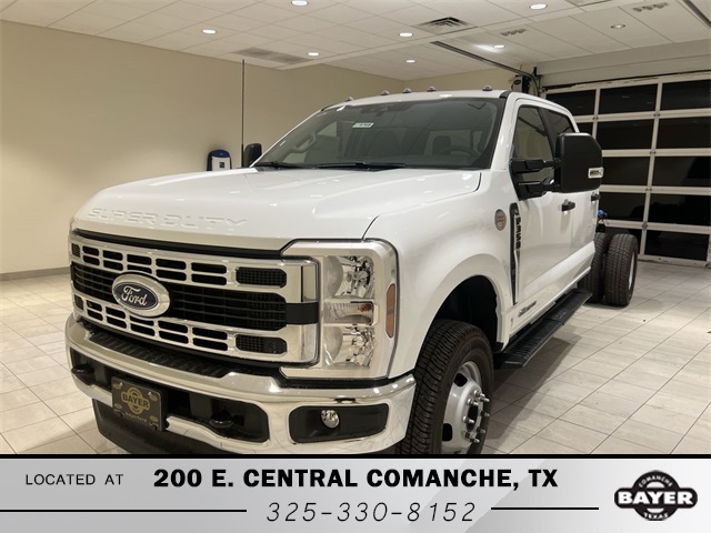 2026 Ford F-350 Super Duty Chassis Cab XL's photo