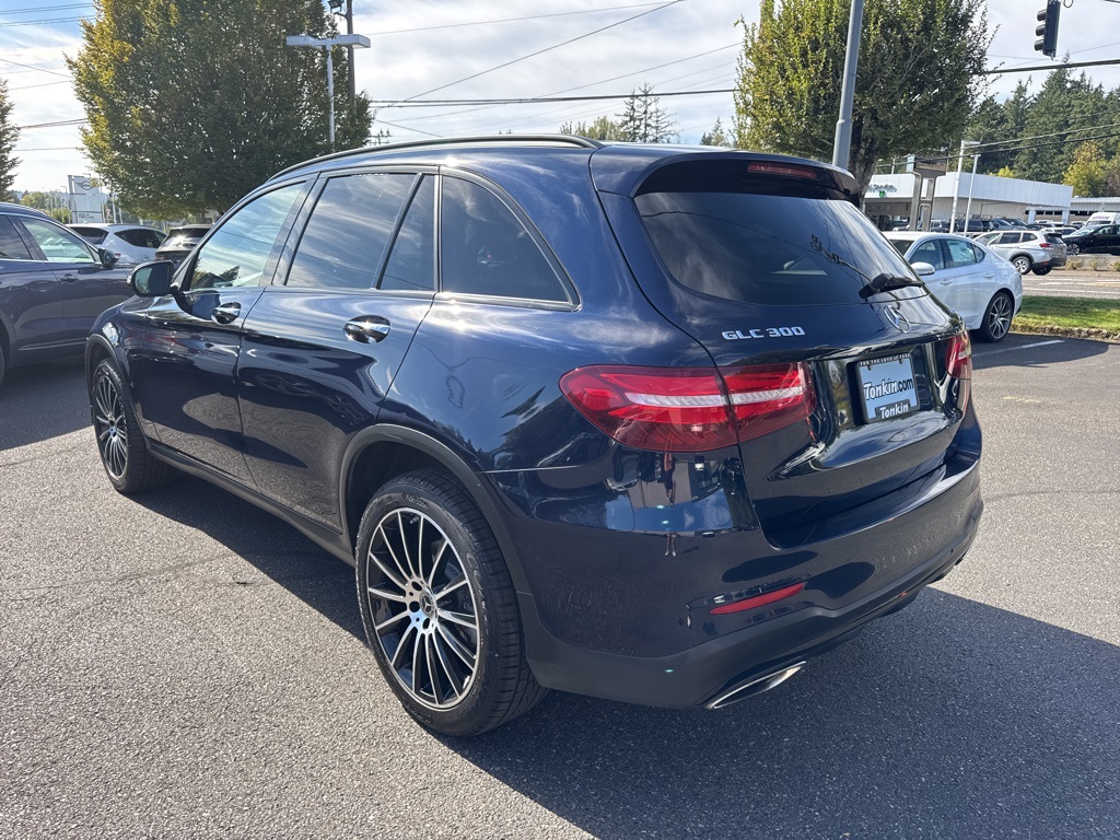 2018 Mercedes Benz GLC 300 4MATIC photo 5