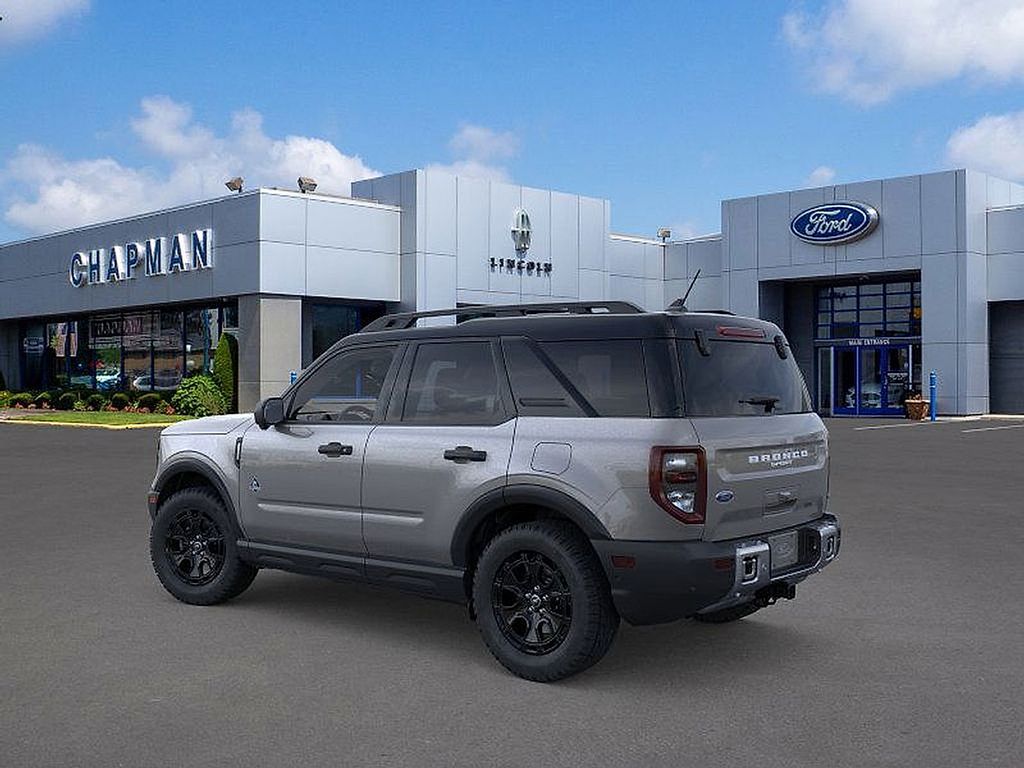 2025 Ford Bronco Sport Outer Banks photo 2