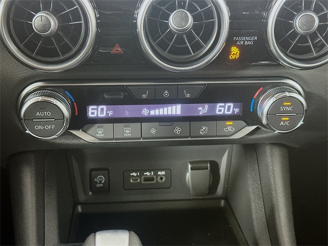 2025 Nissan Sentra SV photo 18