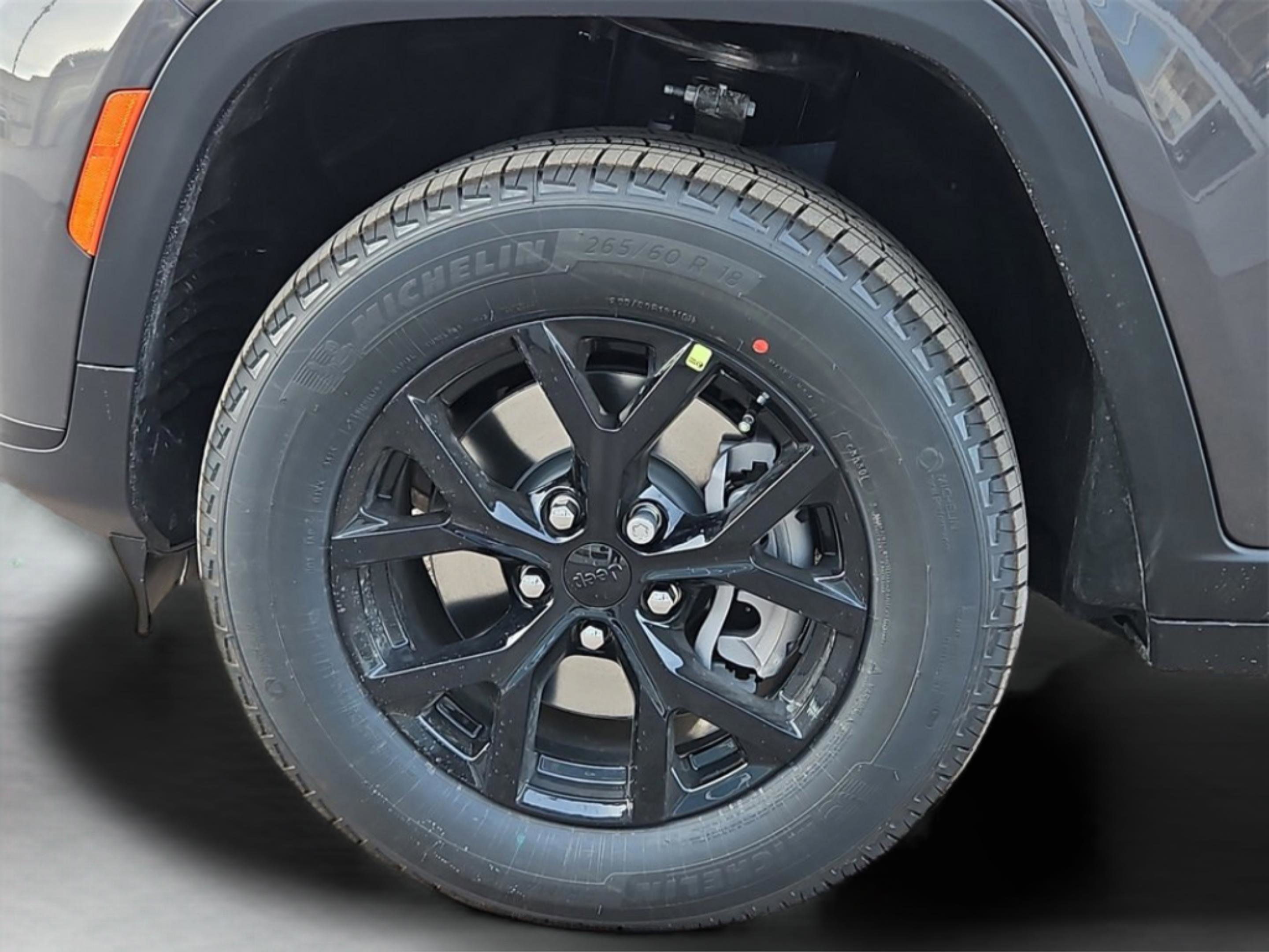 2025 Jeep Grand Cherokee Altitude X photo 6