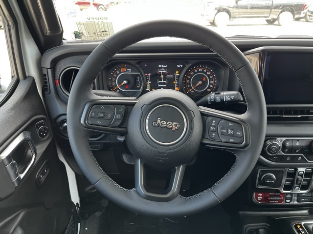 2025 Jeep Wrangler Rubicon photo 8
