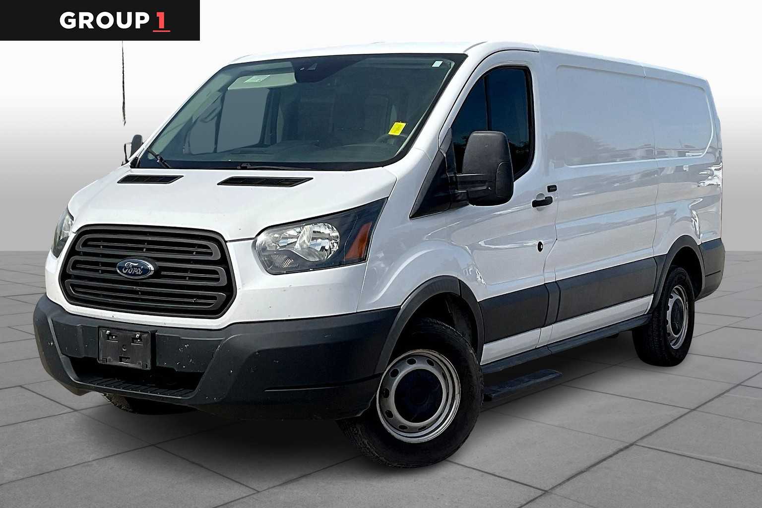2017 Ford Transit Van Base's photo