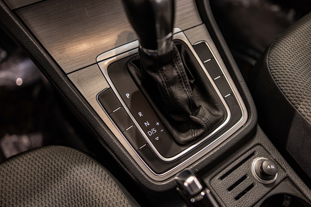 2016 VOLKSWAGEN GOLF - Image 29