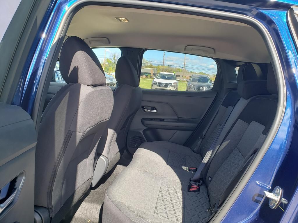 2026 Nissan Kicks SV photo 4