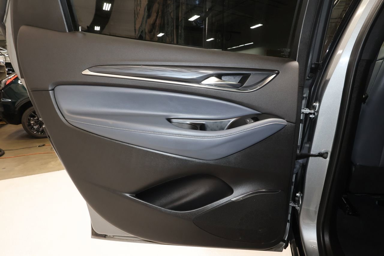 2024 Buick Enclave Premium photo 18