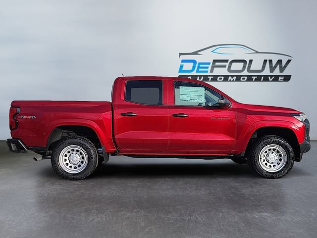 2025 Chevrolet Colorado LT photo 2