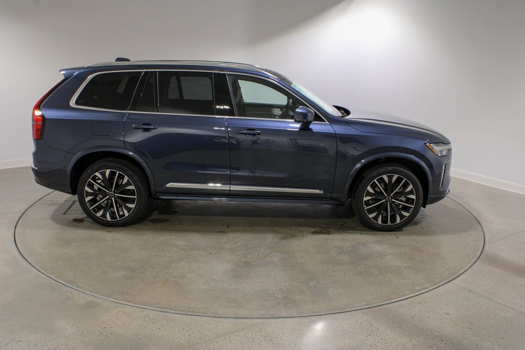 2026 Volvo XC90 Plus photo 5