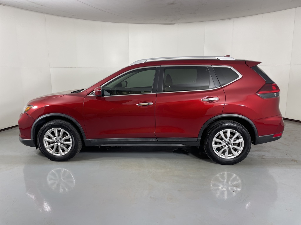 2020 Nissan Rogue SV photo 5