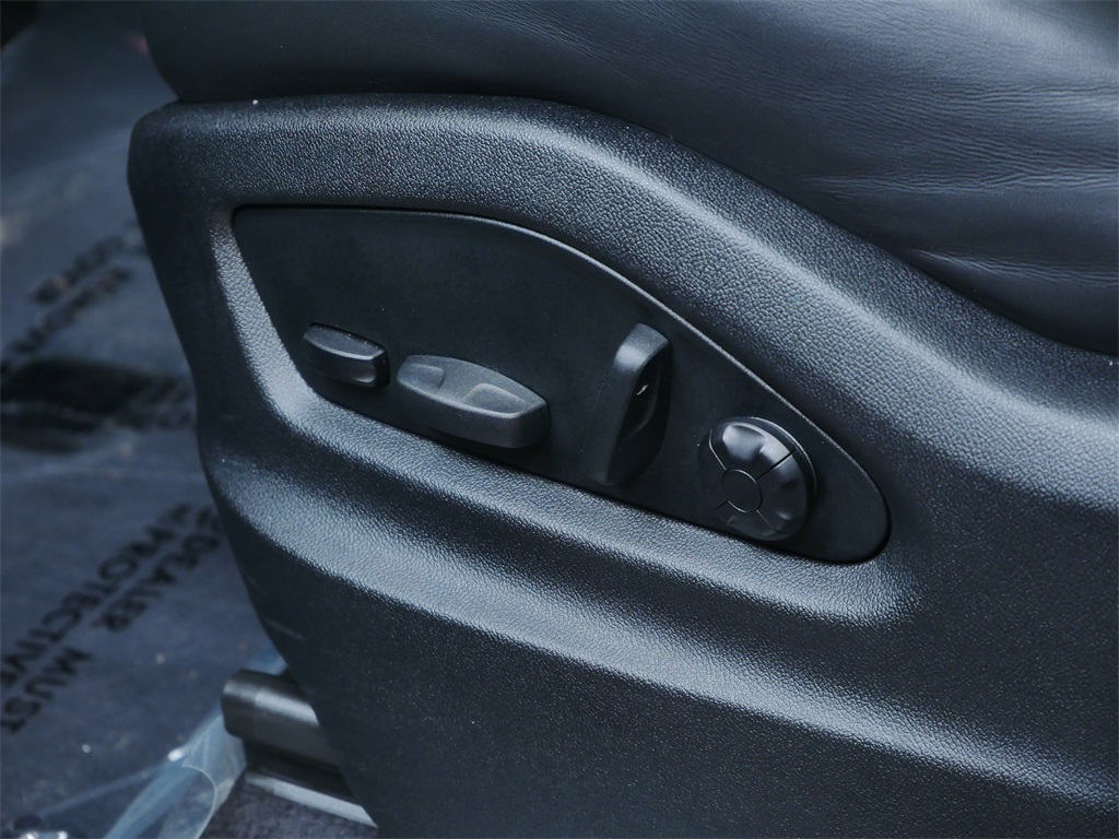 2024 Porsche Cayenne S photo 12