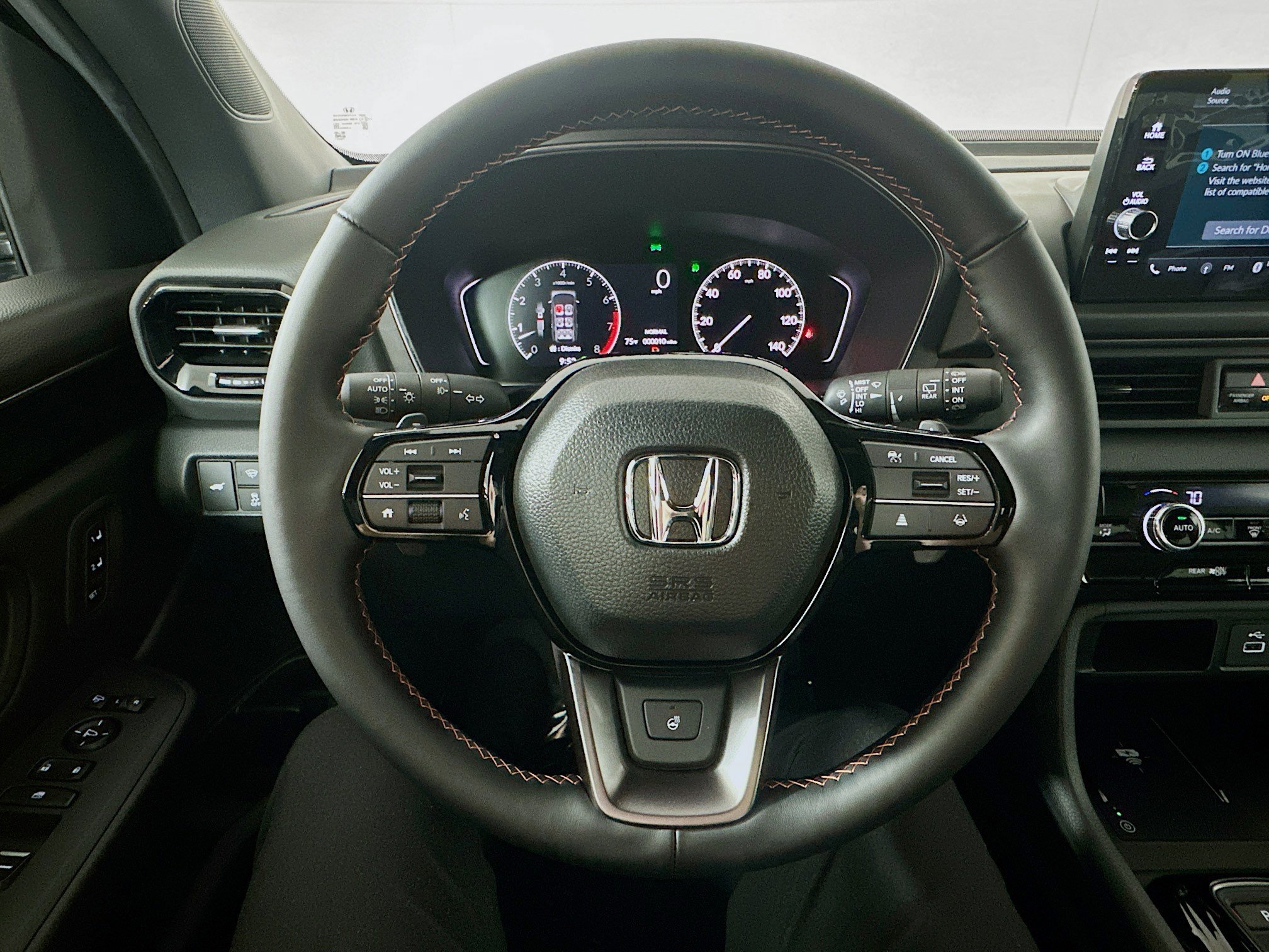 2025 Honda Pilot TrailSport photo 11