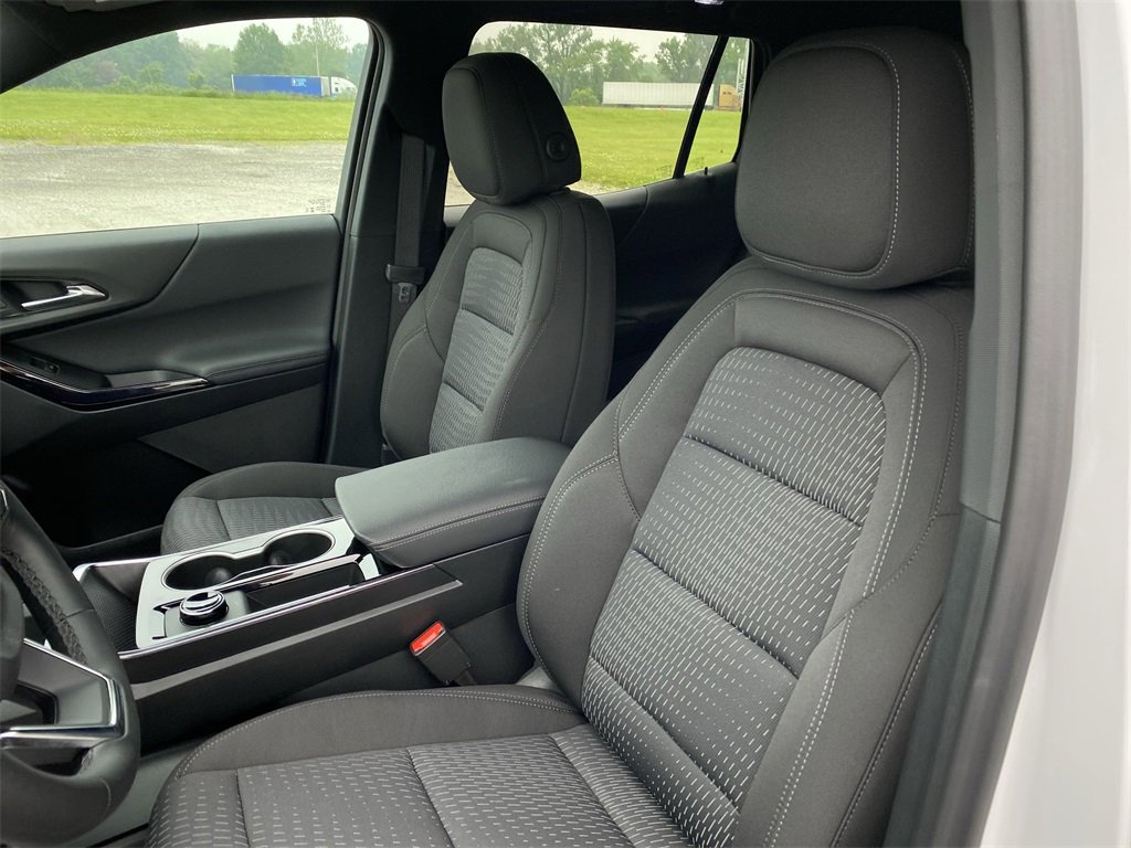 2026 Chevrolet Equinox LT photo 18