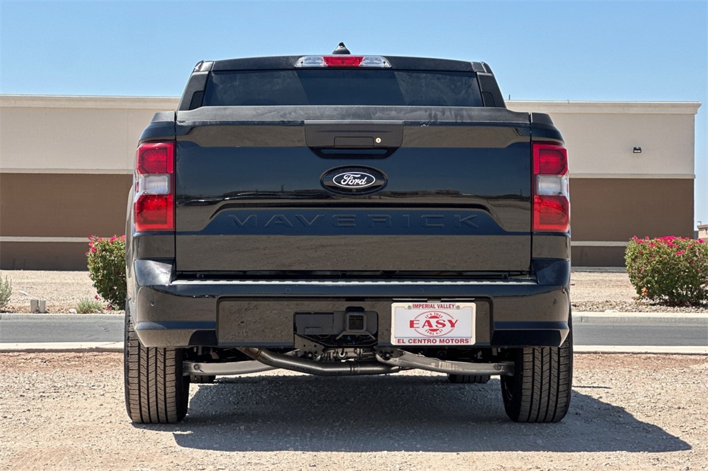 2025 Ford Maverick photo 3