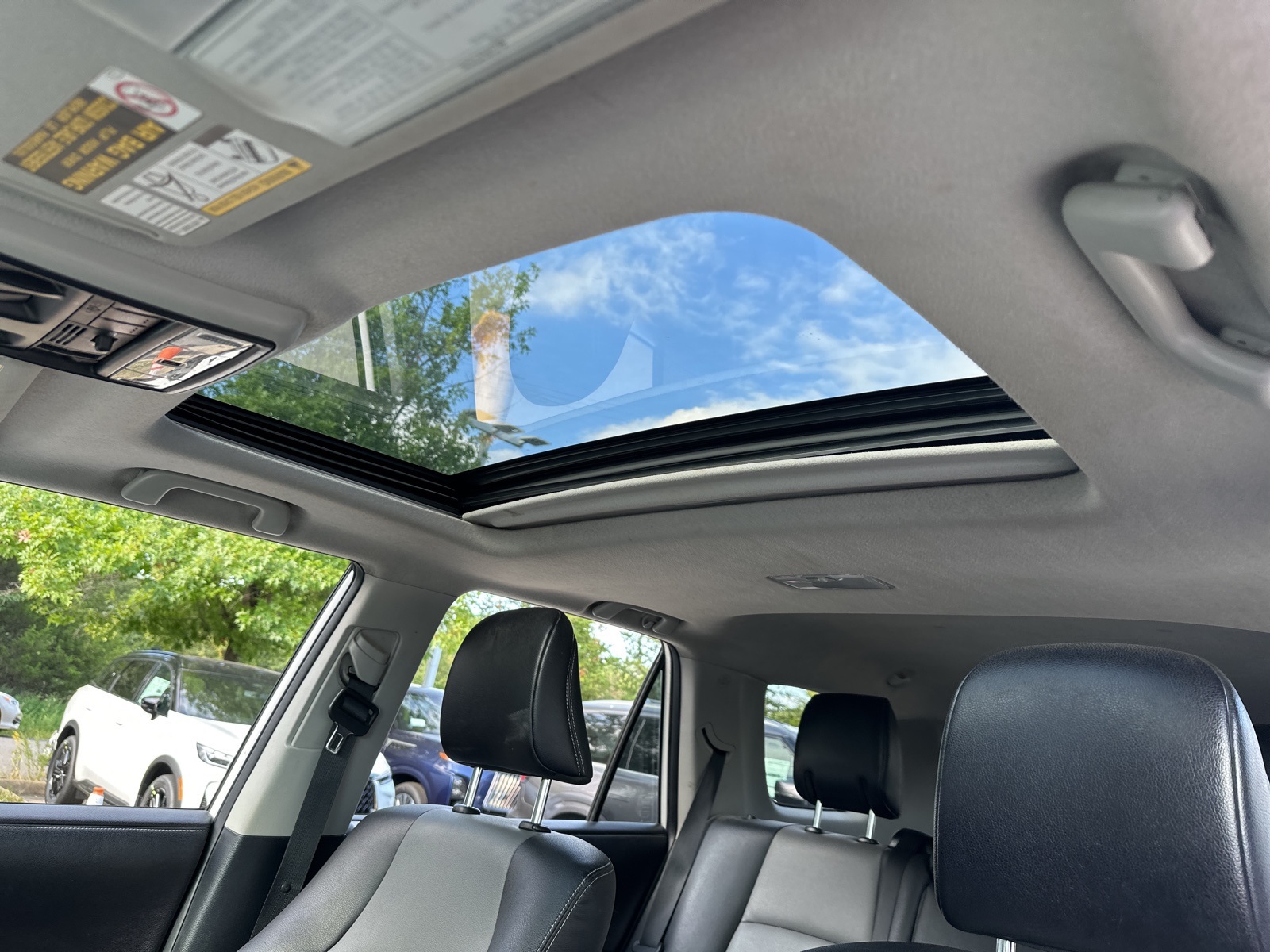 2016 Toyota 4Runner SR5 Premium 4WD photo 9