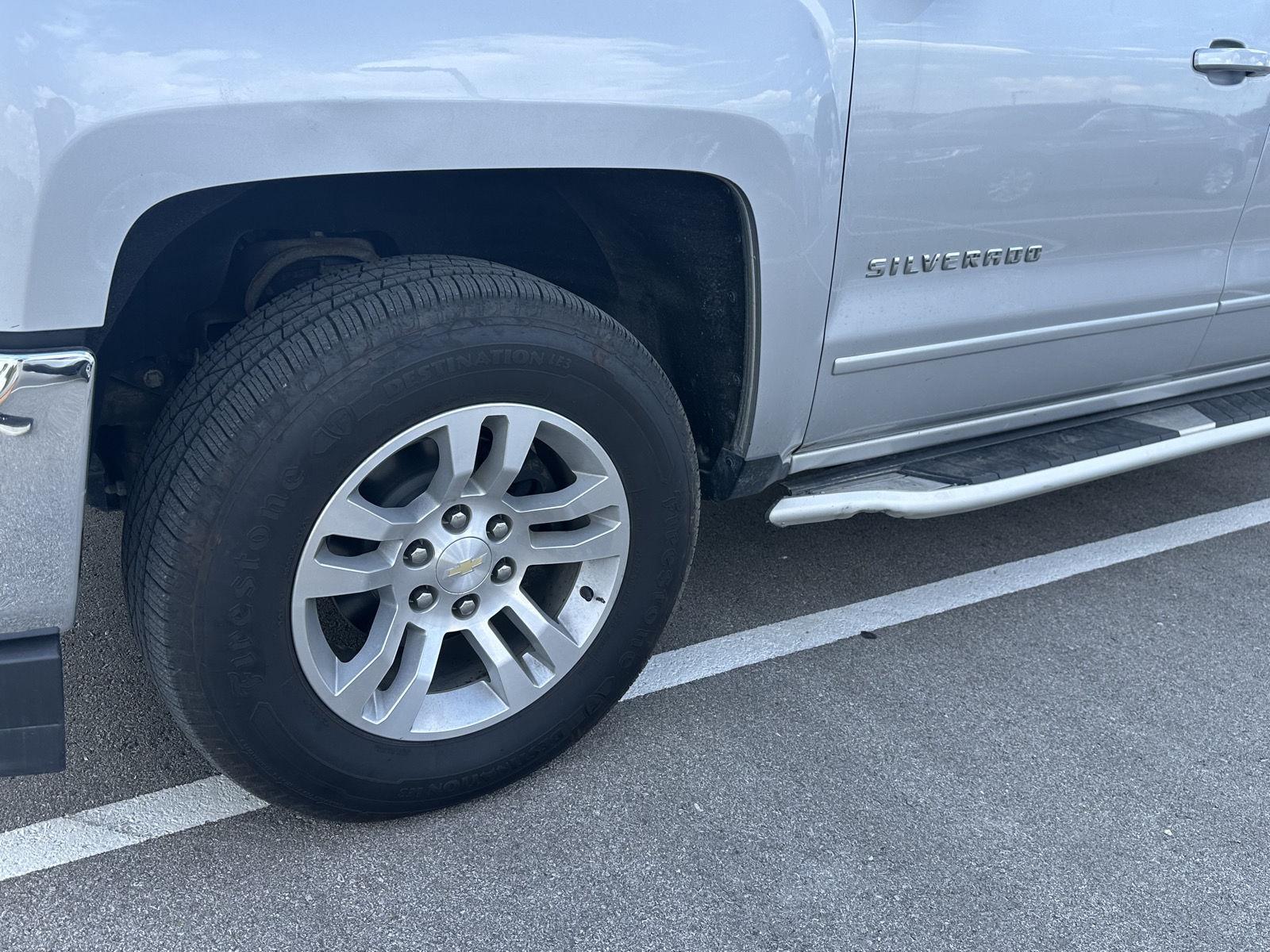2018 Chevrolet Silverado 1500 LT photo 6
