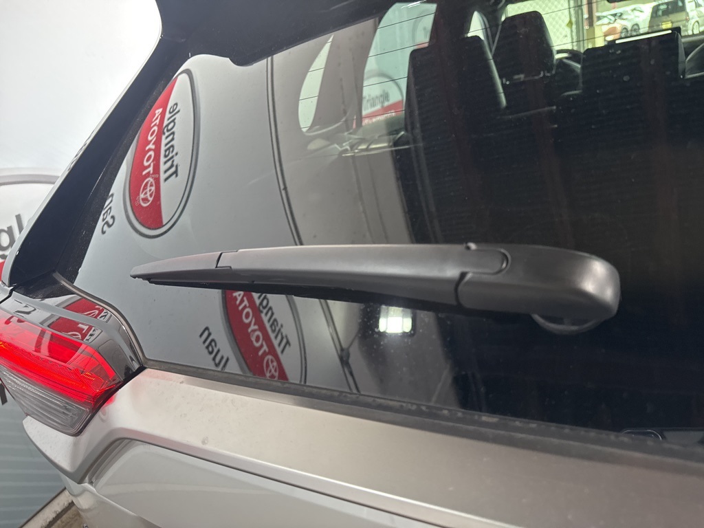 2025 Toyota RAV4 Hybrid XSE photo 18