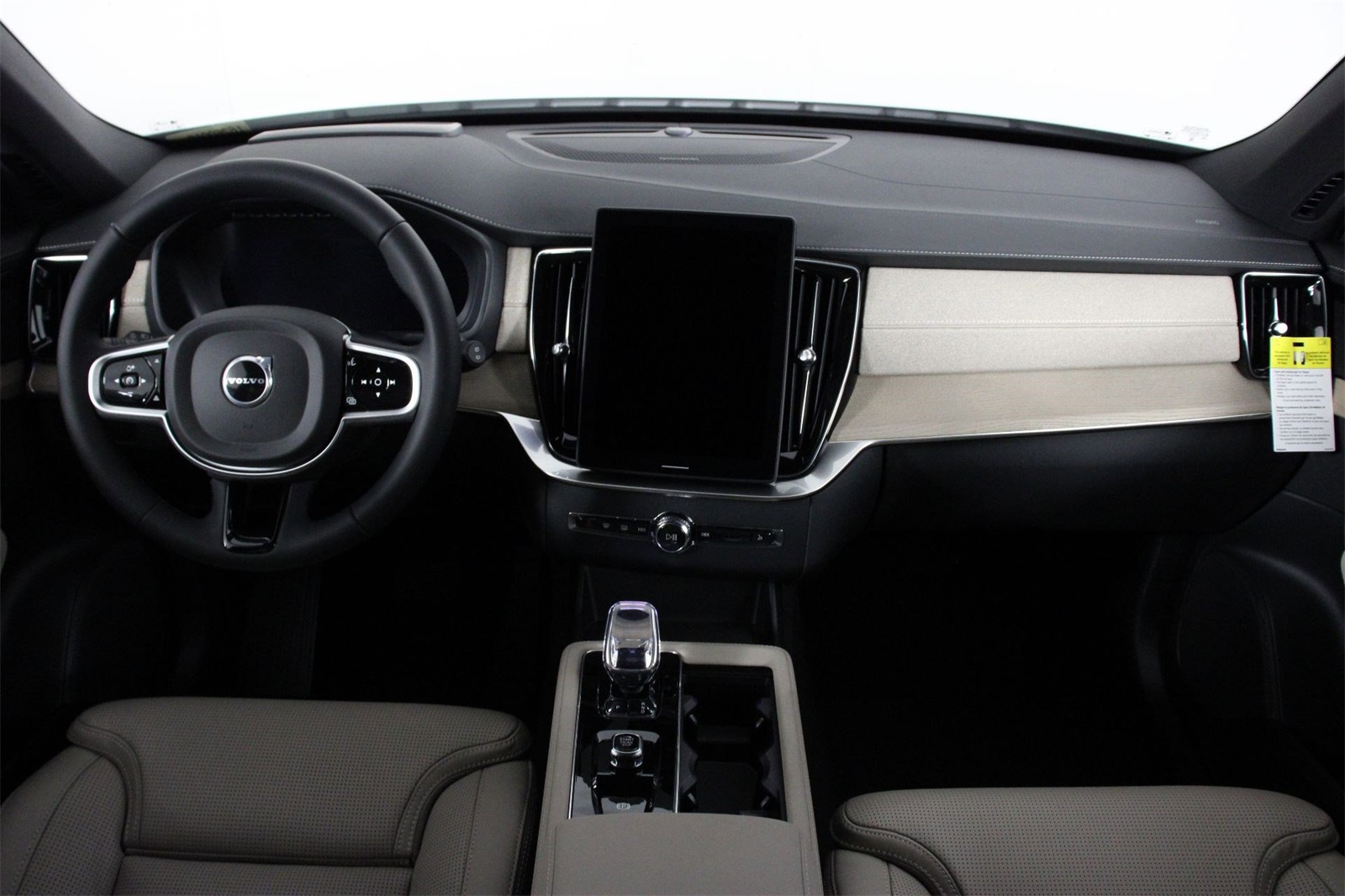 2026 Volvo XC90 photo 5