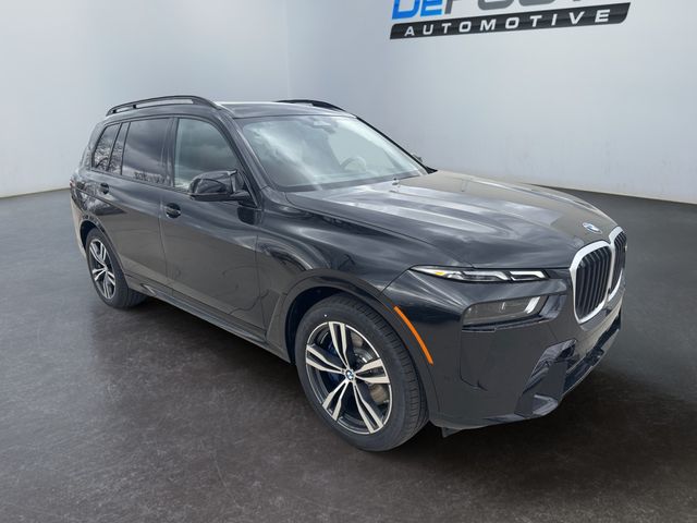 2025 Bmw X7 M60i photo 11