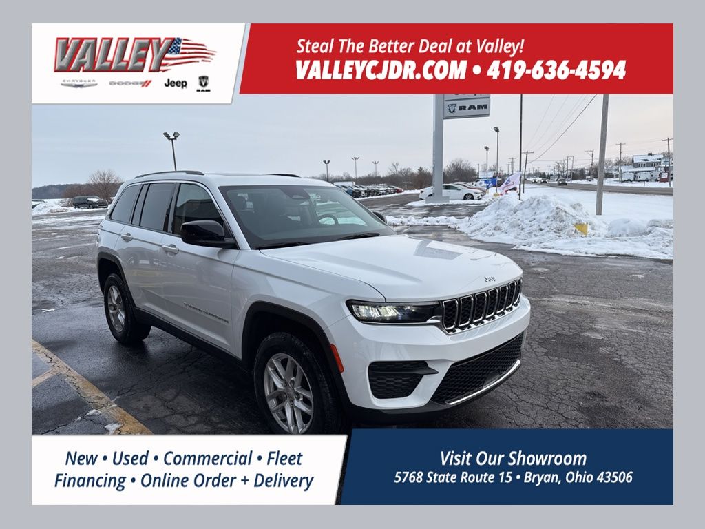 2024 Jeep Grand Cherokee Laredo's photo