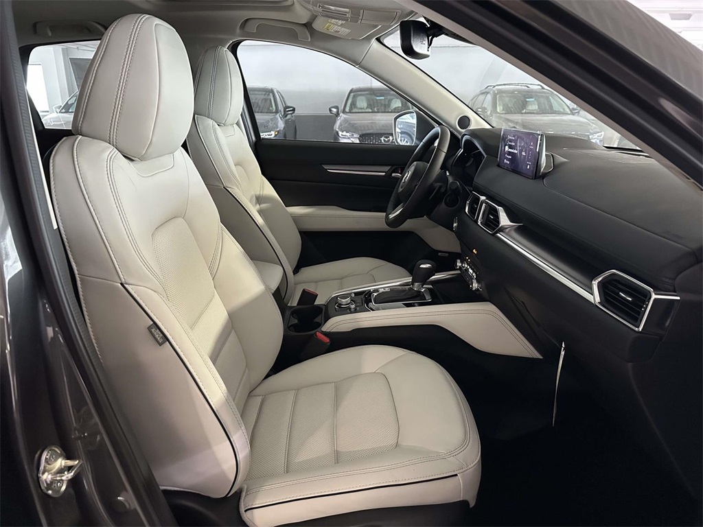 2025 Mazda CX-5 2.5 Premium Plus photo 16