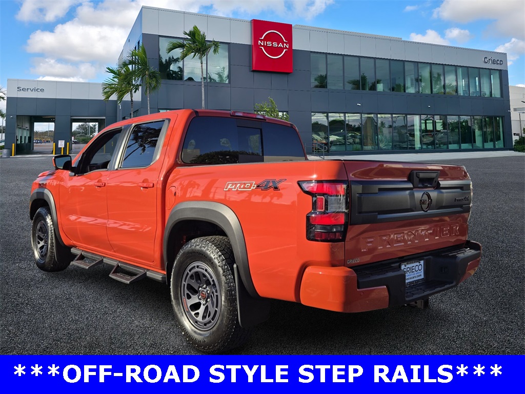 2025 Nissan Frontier PRO-4X photo 3