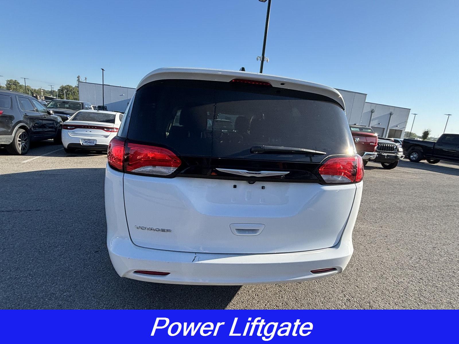 2024 Chrysler Voyager LX photo 3