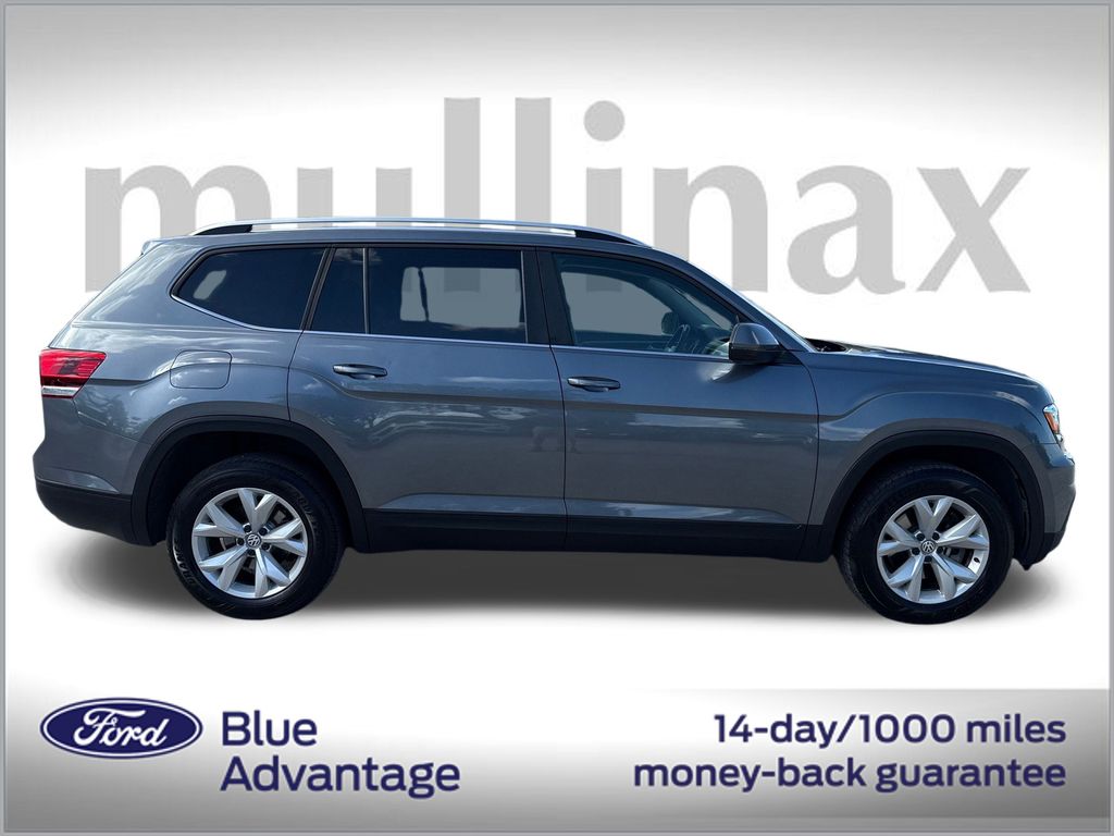 Certified 2018 Volkswagen Atlas SE w/Tech with VIN 1V2DP2CA8JC592954 for sale in Lake Park, FL