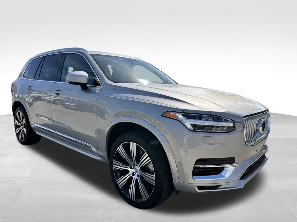 2024 Volvo XC90 Recharge T8 Plus photo 3