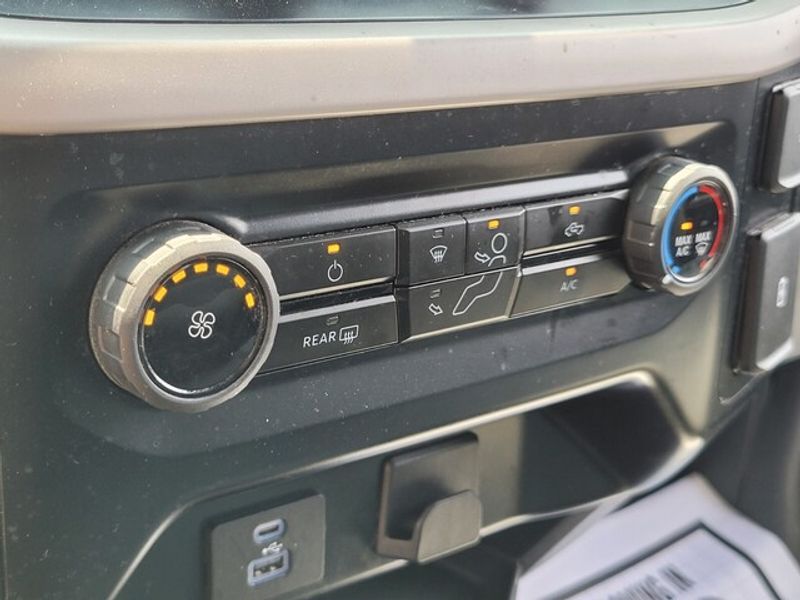 2023 Ford F-150 XLT photo 17